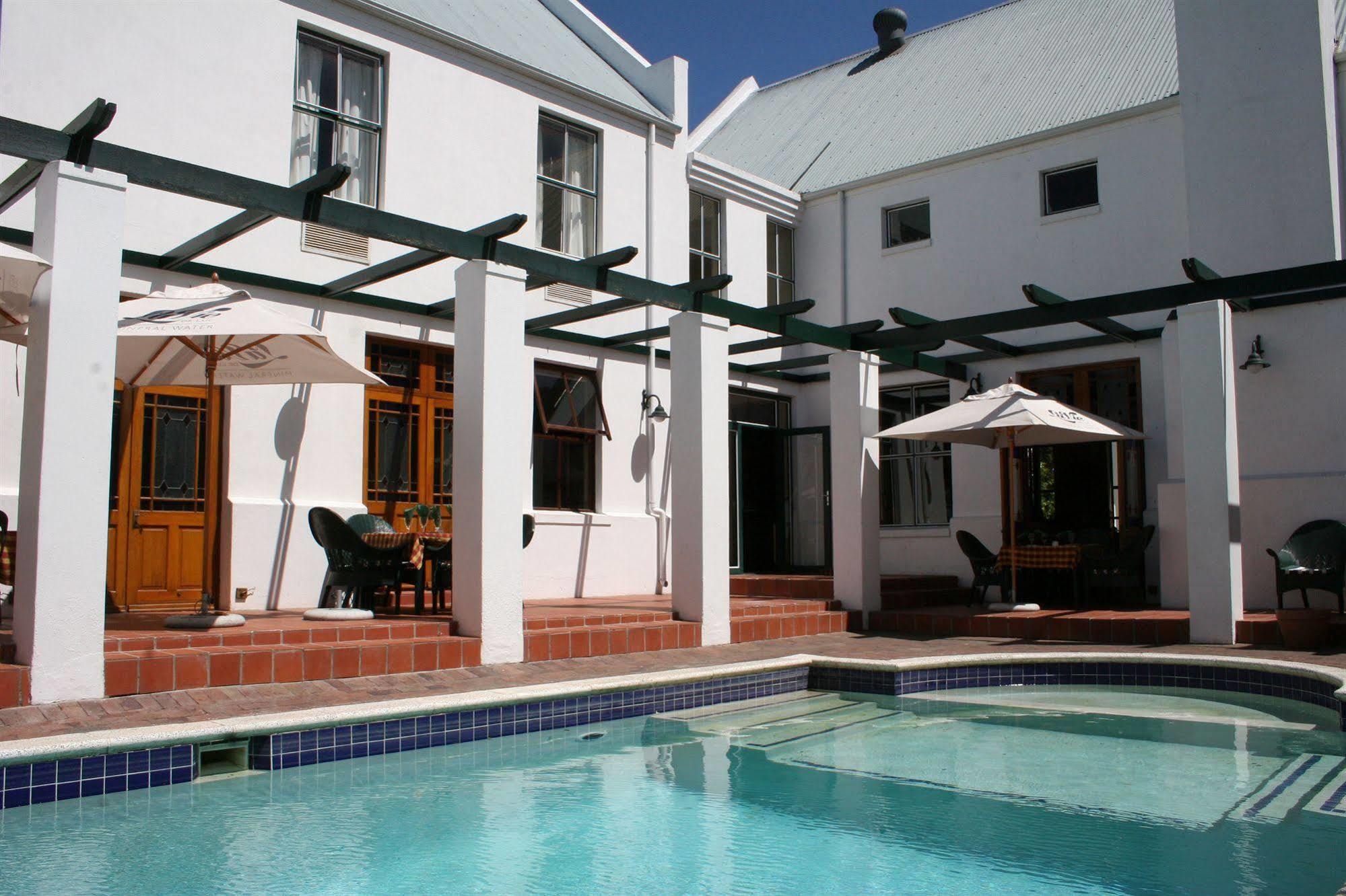 Stellenbosch Lodge Hotel & Conference Centre Екстер'єр фото